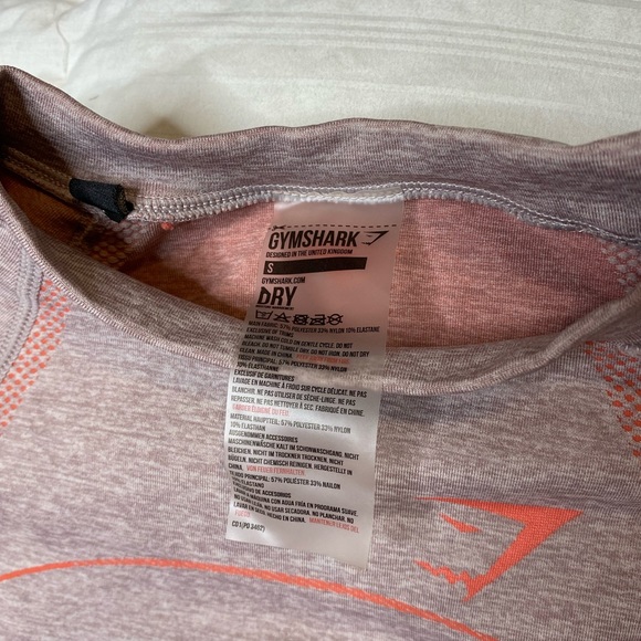 Gymshark top - Picture 2 of 3